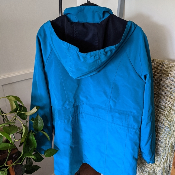 Blue raincoat - Picture 2 of 2